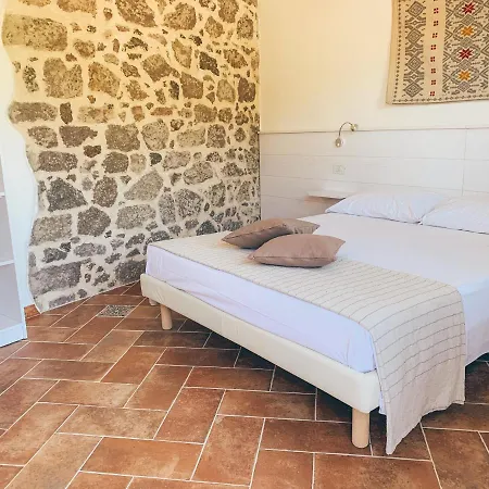 Bed & Breakfast La Roccia Castelsardo