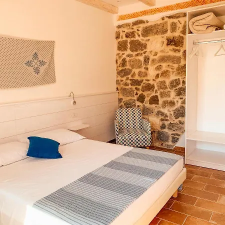 Bed and Breakfast La Roccia