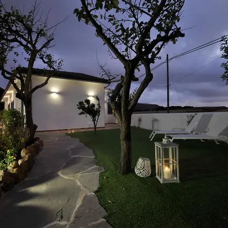 La Roccia Bed and Breakfast Castelsardo